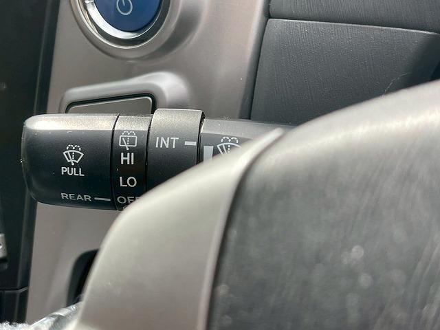 TOYOTA PRIUS ALPHA G