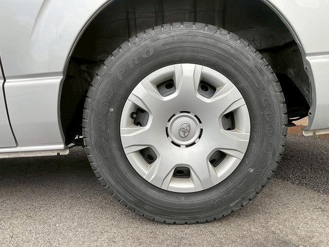 ハイエースバン DXGLパッケージ トヨタセーフティセンス メモリナビ バックカメラ フルセグTV レーンキープアシスト オートライト キーレスエントリー ヘッドライトレベライザー オートハイビーム ステアリングスイッチ(23枚目)