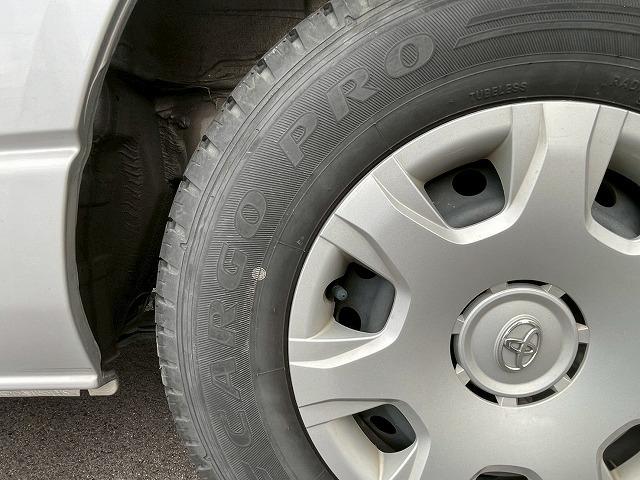 ハイエースバン DXGLパッケージ トヨタセーフティセンス メモリナビ バックカメラ フルセグTV レーンキープアシスト オートライト キーレスエントリー ヘッドライトレベライザー オートハイビーム ステアリングスイッチ(24枚目)