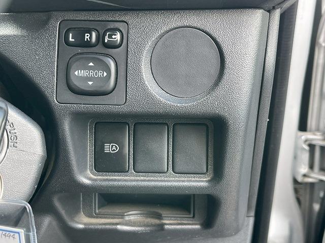 ハイエースバン DXGLパッケージ トヨタセーフティセンス メモリナビ バックカメラ フルセグTV レーンキープアシスト オートライト キーレスエントリー ヘッドライトレベライザー オートハイビーム ステアリングスイッチ(51枚目)