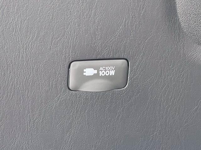 ハイエースバン スーパーGL ダークプライム2 両側電動スライドドア ハーフレザーシート オートマチックハイビーム クリアランスソナー フォグライト 衝突軽減ブレーキ スマートキー プッシュスタート ディーゼル 車線逸脱警報 助手席エアバック(10枚目)