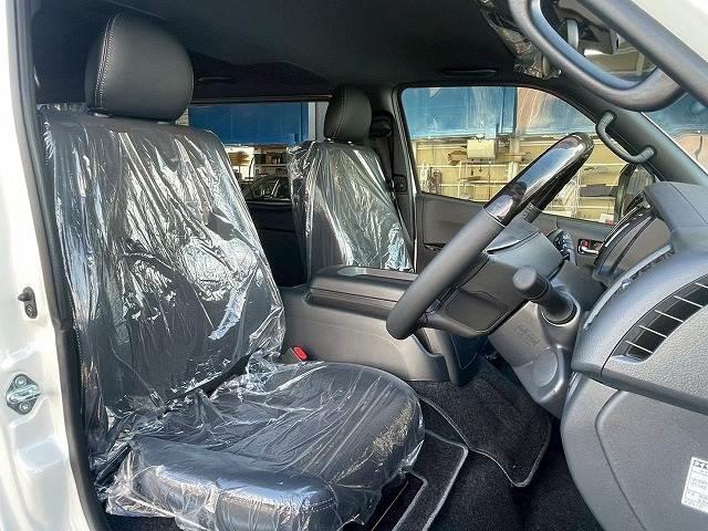 ハイエースバン スーパーGL ダークプライム2 両側電動スライドドア ハーフレザーシート オートマチックハイビーム クリアランスソナー フォグライト 衝突軽減ブレーキ スマートキー プッシュスタート ディーゼル 車線逸脱警報 助手席エアバック(11枚目)