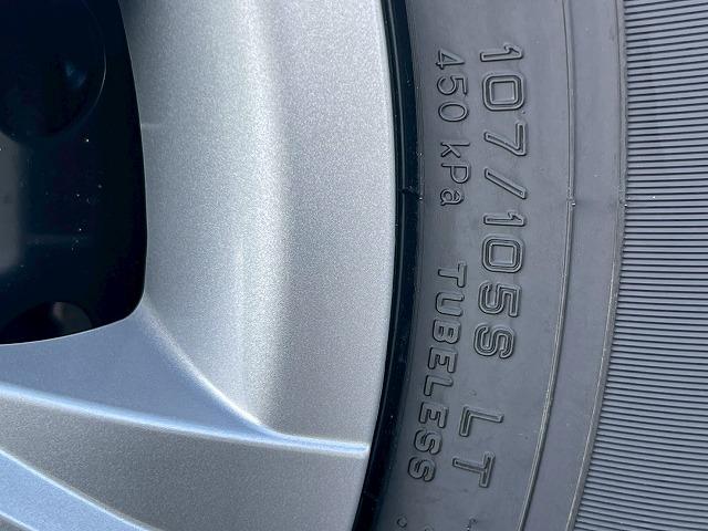 ハイエースバン スーパーGL ダークプライム2 両側電動スライドドア ハーフレザーシート オートマチックハイビーム クリアランスソナー フォグライト 衝突軽減ブレーキ スマートキー プッシュスタート ディーゼル 車線逸脱警報 助手席エアバック(27枚目)