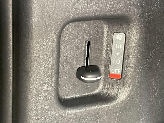 ハイエースバン スーパーGL ダークプライム2 両側電動スライドドア ハーフレザーシート オートマチックハイビーム クリアランスソナー フォグライト 衝突軽減ブレーキ スマートキー プッシュスタート ディーゼル 車線逸脱警報 助手席エアバック(36枚目)