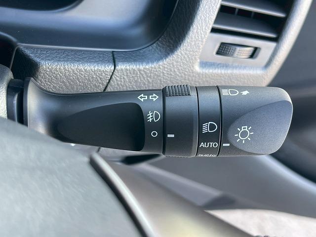 ハイエースバン スーパーGL ダークプライム2 両側電動スライドドア ハーフレザーシート オートマチックハイビーム クリアランスソナー フォグライト 衝突軽減ブレーキ スマートキー プッシュスタート ディーゼル 車線逸脱警報 助手席エアバック(50枚目)