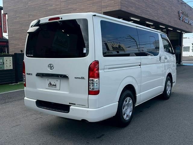 ハイエースバン スーパーGL 純正ナビ バックカメラ 衝突軽減ブレーキ ディーゼル スマートキー プッシュスタート 電動格納ミラー フォグライト オートマチックハイビーム クリアランスソナー AC100V電源 車線逸脱警報 ETC(17枚目)