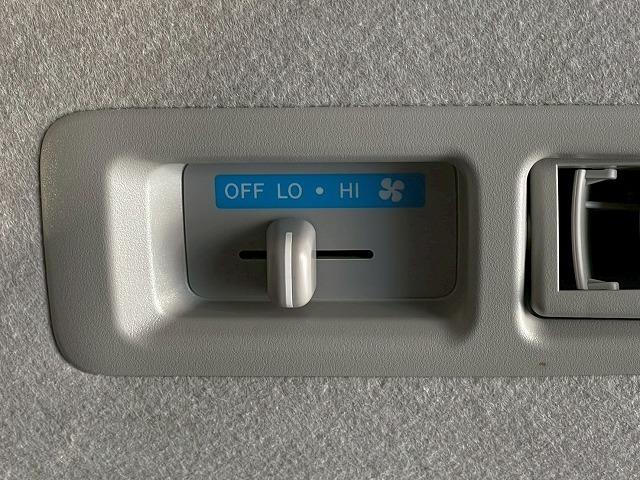 ハイエースバン スーパーGL 純正ナビ バックカメラ 衝突軽減ブレーキ ディーゼル スマートキー プッシュスタート 電動格納ミラー フォグライト オートマチックハイビーム クリアランスソナー AC100V電源 車線逸脱警報 ETC(37枚目)