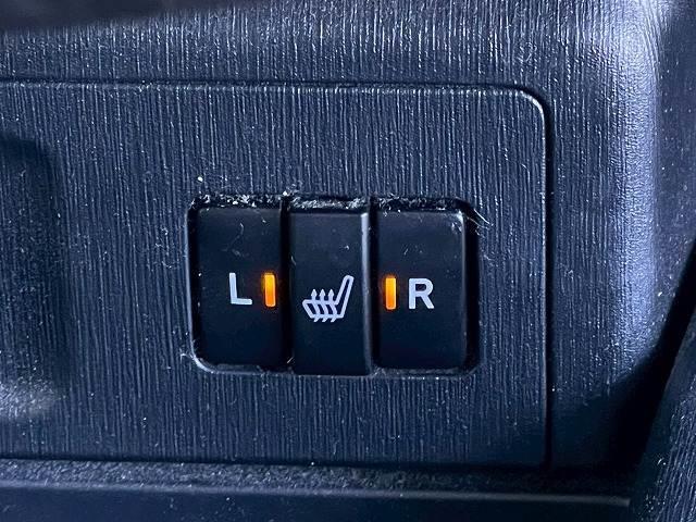 プリウスアルファ S チューン ブラックII ワンオーナー 純正ナビ レーダークルーズコントロール オートマチックハイビーム ビルトインETC オートライト シートヒーター スマートキー プッシュスタート フルセグ 先行発進アラート フォグライト(5枚目)