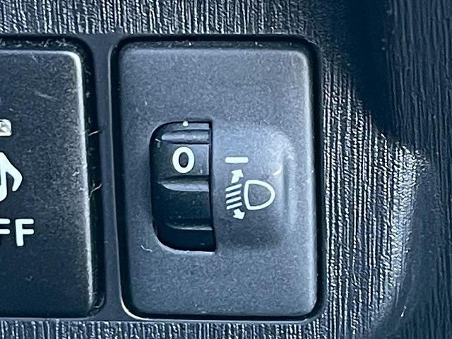 プリウスアルファ S チューン ブラックII ワンオーナー 純正ナビ レーダークルーズコントロール オートマチックハイビーム ビルトインETC オートライト シートヒーター スマートキー プッシュスタート フルセグ 先行発進アラート フォグライト(48枚目)