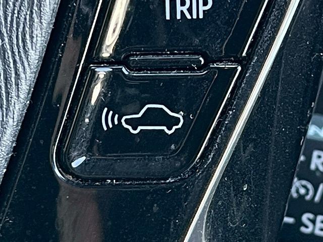 プリウスアルファ S チューン ブラックII ワンオーナー 純正ナビ レーダークルーズコントロール オートマチックハイビーム ビルトインETC オートライト シートヒーター スマートキー プッシュスタート フルセグ 先行発進アラート フォグライト(56枚目)