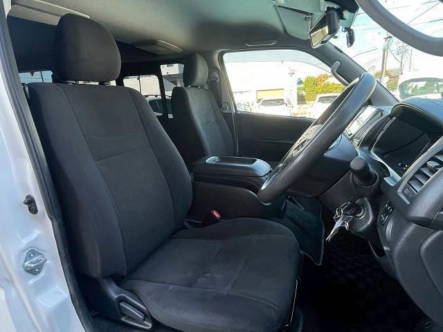 ハイエースバン スーパーGL 8型アルパインナビ バックカメラ AC100V電源 純正アルミホイール クリアランスソナー フォグライト スマートキー プッシュスタート デジタルインナーミラー オートマチックハイビーム フルセグTV(11枚目)