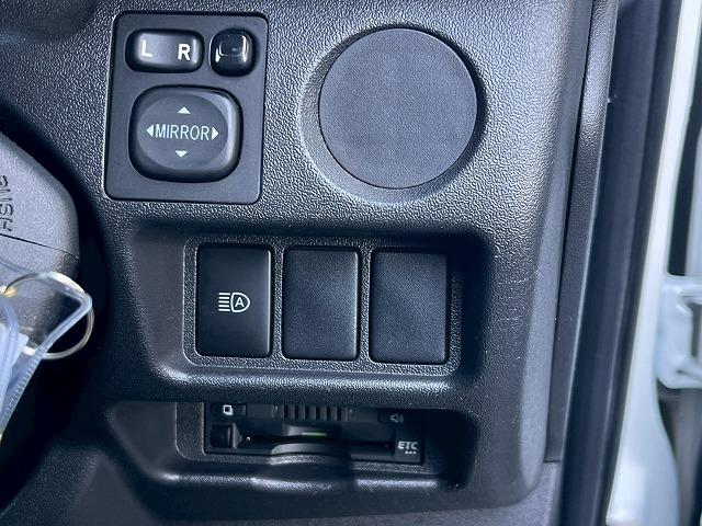 ハイエースバン スーパーGL 8型アルパインナビ バックカメラ AC100V電源 純正アルミホイール クリアランスソナー フォグライト スマートキー プッシュスタート デジタルインナーミラー オートマチックハイビーム フルセグTV(50枚目)
