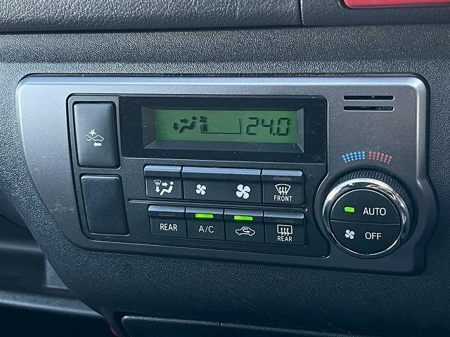 ハイエースバン スーパーGL ダークプライムII 純正ナビ 後席モニター 全周囲カメラ 社外17インチアルミホイール AC100V電源 オートマチックハイビーム 衝突軽減ブレーキ 車線逸脱警報 スマートキー プッシュスタート デジタルインナーミラー(68枚目)