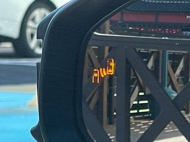 プリウス Z パノラマルーフ デジタルインナーミラー 純正12.3型ディスプレイオーディオ クリアランスソナー ブラインドスポットモニター シートベンチレーション 電動リアゲート AC100V電源 レーダークルコン(7枚目)