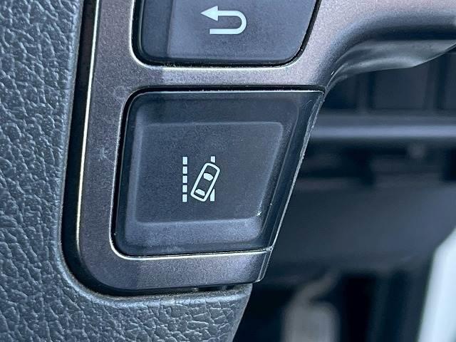 ハイエースバン スーパーGL ダークプライムII 純正ナビ デジタルインナーミラー AC100V クリアランスソナー バックカメラ オートマチックハイビーム スマートキー プッシュスタート 衝突軽減ブレーキ フルセグTV オートエアコン ETC(8枚目)