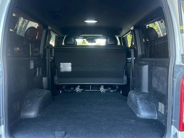 ハイエースバン スーパーGL ダークプライムII 純正ナビ デジタルインナーミラー AC100V クリアランスソナー バックカメラ オートマチックハイビーム スマートキー プッシュスタート 衝突軽減ブレーキ フルセグTV オートエアコン ETC(29枚目)