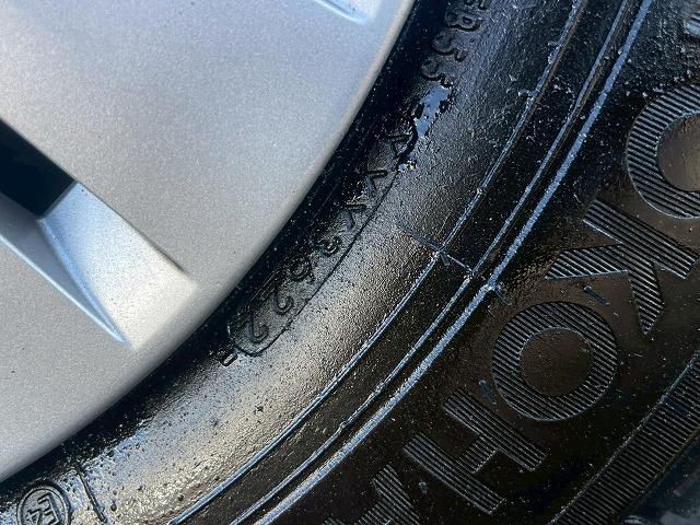 キャラバン グランドプレミアムGX 純正ナビ 電動スライドドア 全周囲カメラ インテリキー プッシュスタート フルセグTV ワンタッチパワースライドドア エマージェンシーブレーキ リアクーラー リアヒーター 純正ナビ連動ETC2.0(26枚目)