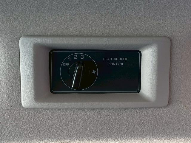 キャラバン グランドプレミアムGX 純正ナビ 電動スライドドア 全周囲カメラ インテリキー プッシュスタート フルセグTV ワンタッチパワースライドドア エマージェンシーブレーキ リアクーラー リアヒーター 純正ナビ連動ETC2.0(41枚目)