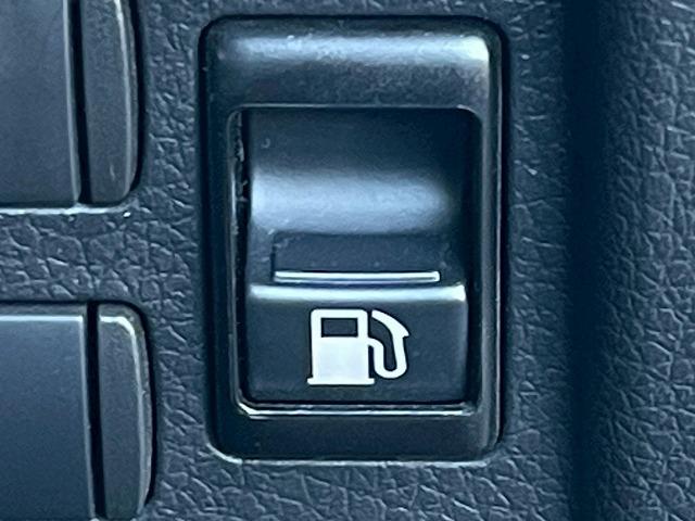 キャラバン グランドプレミアムGX 純正ナビ 電動スライドドア 全周囲カメラ インテリキー プッシュスタート フルセグTV ワンタッチパワースライドドア エマージェンシーブレーキ リアクーラー リアヒーター 純正ナビ連動ETC2.0(48枚目)