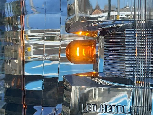 ハイエースバン スーパーGL 純正ナビ バックカメラ 衝突軽減ブレーキ LEDヘッドライト フォグライト プッシュスタート スマートキー オートライト オートエアコン フルセグTV パワーステアリング パワーウインドウ ETC(38枚目)