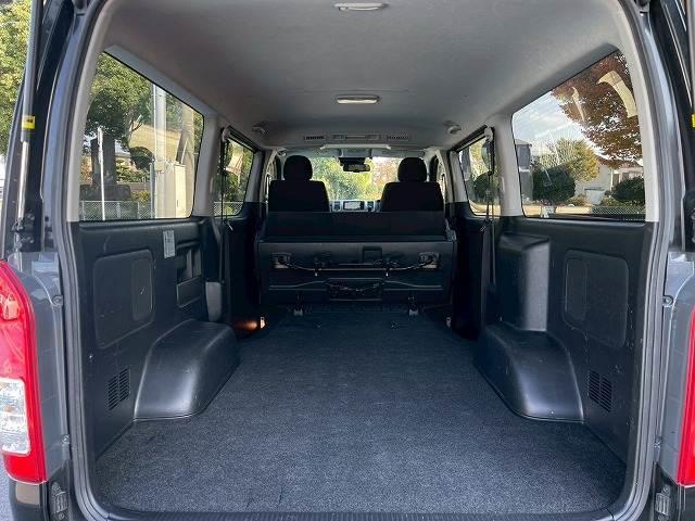 ハイエースバン スーパーGL 衝突軽減ブレーキ フルセグTVナビ ETC スマートキー プッシュスタート AC100V LEDヘッドライト フォグライト オートマチックハイビーム バックカメラ 助手席エアバック 車線逸脱警報(13枚目)