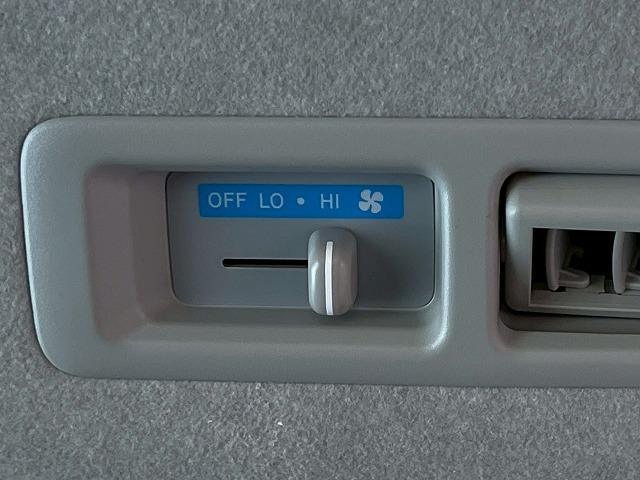 ハイエースバン スーパーGL 衝突軽減ブレーキ フルセグTVナビ ETC スマートキー プッシュスタート AC100V LEDヘッドライト フォグライト オートマチックハイビーム バックカメラ 助手席エアバック 車線逸脱警報(41枚目)