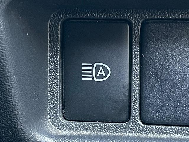 ハイエースバン スーパーGL 衝突軽減ブレーキ フルセグTVナビ ETC スマートキー プッシュスタート AC100V LEDヘッドライト フォグライト オートマチックハイビーム バックカメラ 助手席エアバック 車線逸脱警報(48枚目)