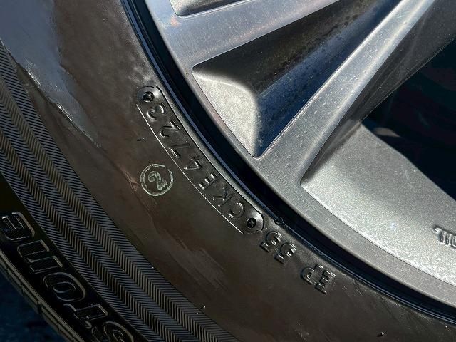 ハイエースバン スーパーＧＬダークプライム２　１１型アルパインナビ　モデリスタエアロ　全周囲カメラ　両側電動スライドドア　衝突軽減ブレーキ　オートマチックハイビーム　スマートキー　プッシュスタート　ＡＣ１００Ｖ電源　ＨＤＭＩ接続可　フルセグＴＶ（23枚目）