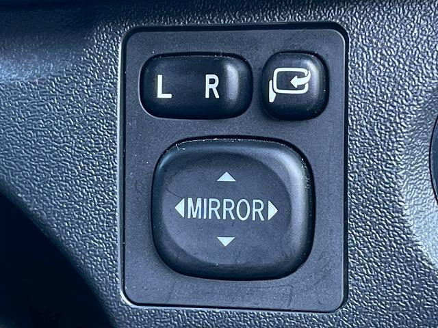 ハイエースバン スーパーＧＬダークプライム２　１１型アルパインナビ　モデリスタエアロ　全周囲カメラ　両側電動スライドドア　衝突軽減ブレーキ　オートマチックハイビーム　スマートキー　プッシュスタート　ＡＣ１００Ｖ電源　ＨＤＭＩ接続可　フルセグＴＶ（50枚目）