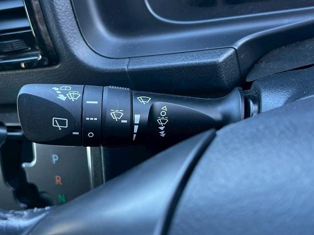 ハイエースバン スーパーＧＬダークプライム２　１１型アルパインナビ　モデリスタエアロ　全周囲カメラ　両側電動スライドドア　衝突軽減ブレーキ　オートマチックハイビーム　スマートキー　プッシュスタート　ＡＣ１００Ｖ電源　ＨＤＭＩ接続可　フルセグＴＶ（55枚目）