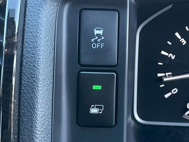 ハイエースバン スーパーＧＬダークプライム２　１１型アルパインナビ　モデリスタエアロ　全周囲カメラ　両側電動スライドドア　衝突軽減ブレーキ　オートマチックハイビーム　スマートキー　プッシュスタート　ＡＣ１００Ｖ電源　ＨＤＭＩ接続可　フルセグＴＶ（57枚目）