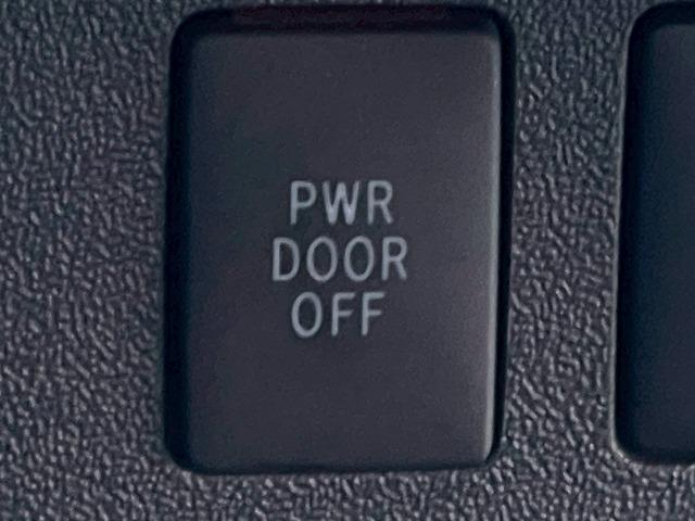 ハイエースバン スーパーＧＬダークプライム２　１１型アルパインナビ　モデリスタエアロ　全周囲カメラ　両側電動スライドドア　衝突軽減ブレーキ　オートマチックハイビーム　スマートキー　プッシュスタート　ＡＣ１００Ｖ電源　ＨＤＭＩ接続可　フルセグＴＶ（67枚目）