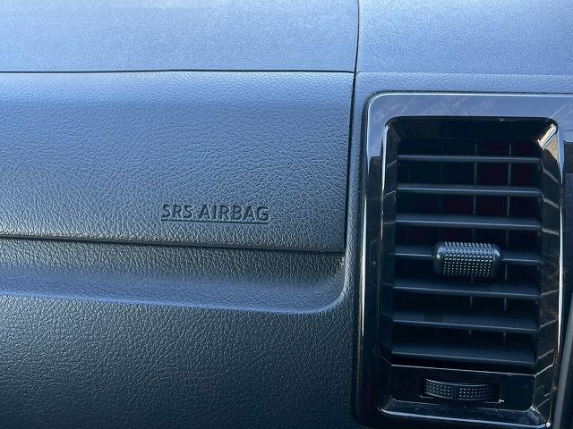 ハイエースバン スーパーＧＬダークプライム２　１１型アルパインナビ　モデリスタエアロ　全周囲カメラ　両側電動スライドドア　衝突軽減ブレーキ　オートマチックハイビーム　スマートキー　プッシュスタート　ＡＣ１００Ｖ電源　ＨＤＭＩ接続可　フルセグＴＶ（70枚目）