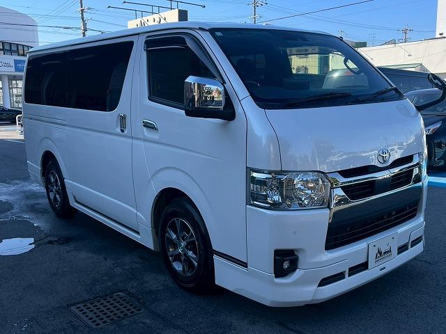 ハイエースバン スーパーＧＬダークプライム２　１１型アルパインナビ　モデリスタエアロ　全周囲カメラ　両側電動スライドドア　衝突軽減ブレーキ　オートマチックハイビーム　スマートキー　プッシュスタート　ＡＣ１００Ｖ電源　ＨＤＭＩ接続可　フルセグＴＶ（72枚目）