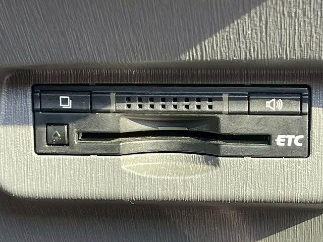 プリウスアルファ G 純正HDD8型フルセグナビ クルーズコントロール バックカメラ クリアランスソナー スマートキー プッシュスタート フォグライト アイソフィックス ヘッドライトウォッシャー ビルトインETC パワステ(7枚目)