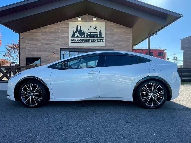 プリウス Ｚ　純正１２．３型ディスプレイ　パノラマルーフ　ブラインドスポットモニター　全周囲カメラ　シートベンチレーション　レーダークルーズコントロール　パーキングアシスト　デジタルインナーミラー　電動リアゲート（15枚目）