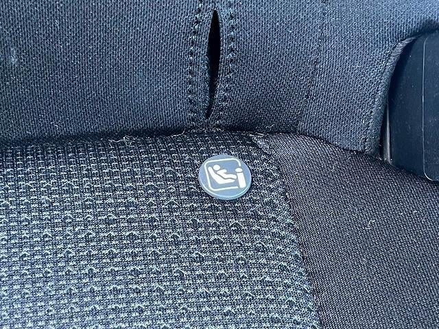 プリウス Ｓ　純正９型ナビ　バックカメラ　レーダークルーズコントロール　ビルトインＥＴＣ　スマートキー　プッシュスタート　車線逸脱警報　オートマチックハイビーム　先行発進アラート　フルセグＴＶ　バックカメラ　ＬＥＤ（33枚目）