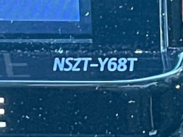 プリウス Ｓ　純正９型ナビ　バックカメラ　レーダークルーズコントロール　ビルトインＥＴＣ　スマートキー　プッシュスタート　車線逸脱警報　オートマチックハイビーム　先行発進アラート　フルセグＴＶ　バックカメラ　ＬＥＤ（69枚目）