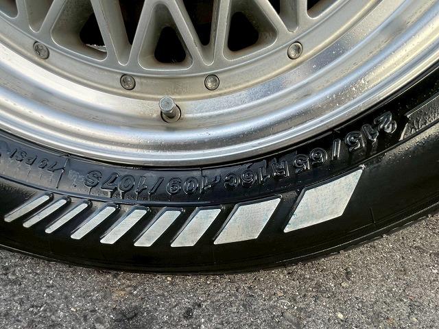 ハイエースバン スーパーGL 両側電動スライドドア ベルト交換済 バックカメラ ESSEX16インチアルミホイール 社外エアロ スマートキー プッシュスタート フォグライト AC100V電源 フルセグTV パワーステアリング(23枚目)