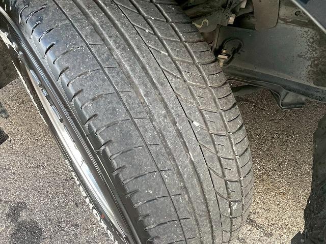 ハイエースバン スーパーGL 両側電動スライドドア ベルト交換済 バックカメラ ESSEX16インチアルミホイール 社外エアロ スマートキー プッシュスタート フォグライト AC100V電源 フルセグTV パワーステアリング(27枚目)