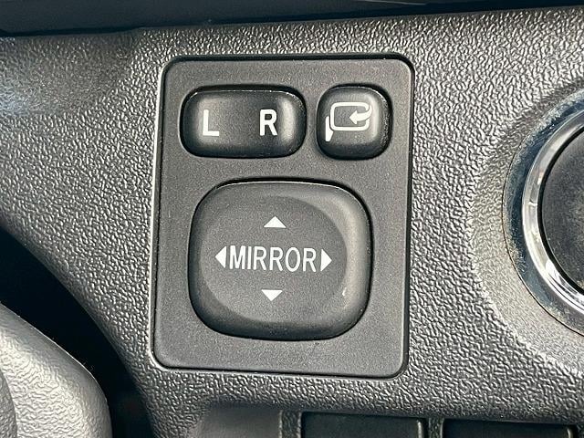 ハイエースバン スーパーGL 両側電動スライドドア ベルト交換済 バックカメラ ESSEX16インチアルミホイール 社外エアロ スマートキー プッシュスタート フォグライト AC100V電源 フルセグTV パワーステアリング(45枚目)