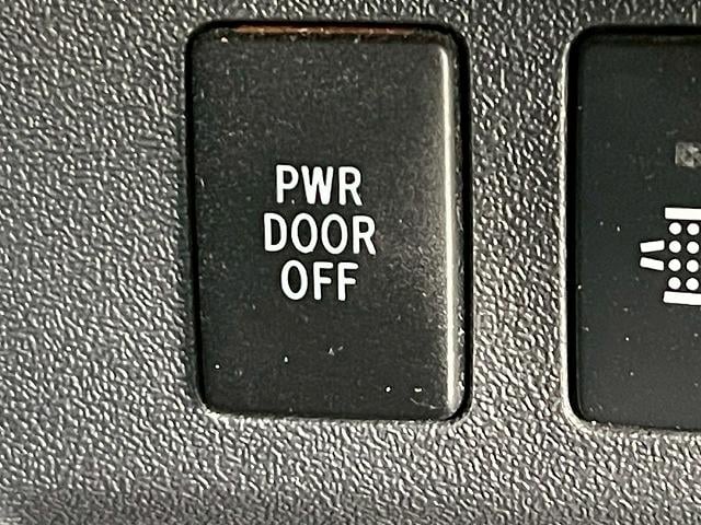 ハイエースバン スーパーGL 両側電動スライドドア ベルト交換済 バックカメラ ESSEX16インチアルミホイール 社外エアロ スマートキー プッシュスタート フォグライト AC100V電源 フルセグTV パワーステアリング(49枚目)