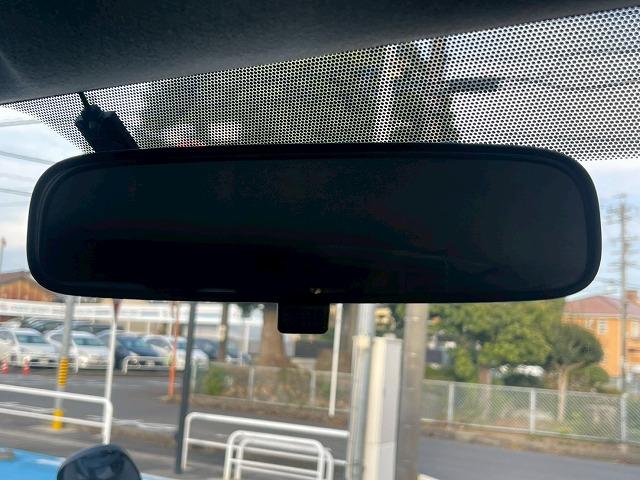 ハイエースバン スーパーGL 両側電動スライドドア ベルト交換済 バックカメラ ESSEX16インチアルミホイール 社外エアロ スマートキー プッシュスタート フォグライト AC100V電源 フルセグTV パワーステアリング(56枚目)