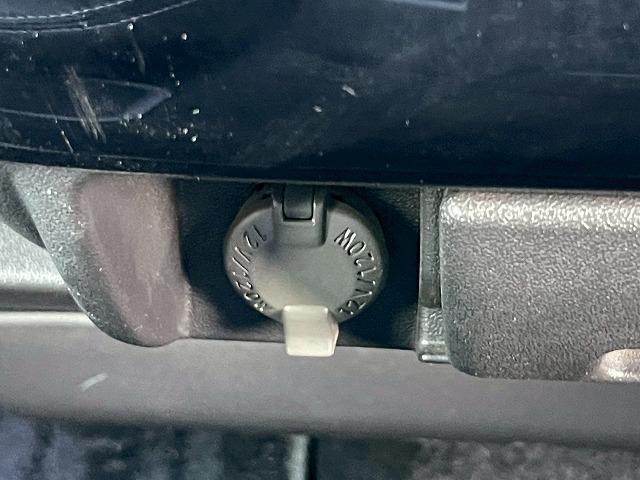 ハイエースバン スーパーGL 両側電動スライドドア ベルト交換済 バックカメラ ESSEX16インチアルミホイール 社外エアロ スマートキー プッシュスタート フォグライト AC100V電源 フルセグTV パワーステアリング(58枚目)