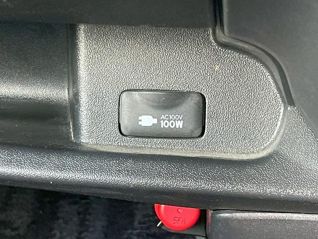 ハイエースバン スーパーGL 両側電動スライドドア ベルト交換済 バックカメラ ESSEX16インチアルミホイール 社外エアロ スマートキー プッシュスタート フォグライト AC100V電源 フルセグTV パワーステアリング(59枚目)
