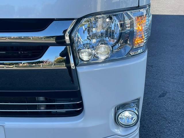 ハイエースバン スーパーGL ダークプライムII ワンオーナー 衝突軽減ブレーキ モデリスタエアロ オートマチックハイビーム AC100V電源 助手席エアバック バックカメラ スマートキー プッシュスタート ビルトインETC フルセグTV LED(20枚目)