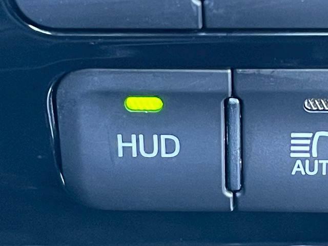 プリウス A プレミアム “ツーリングセレクション” 純正9型ナビ レーダークルコン 黒革 フルセグTV バックカメラ ビルトインETC 衝突軽減ブレーキ シートヒーター ブラインドスポットモニター クリアランスソナー レーダークルコン パワーシート(5枚目)