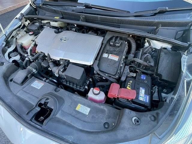 プリウス A プレミアム “ツーリングセレクション” 純正9型ナビ レーダークルコン 黒革 フルセグTV バックカメラ ビルトインETC 衝突軽減ブレーキ シートヒーター ブラインドスポットモニター クリアランスソナー レーダークルコン パワーシート(18枚目)