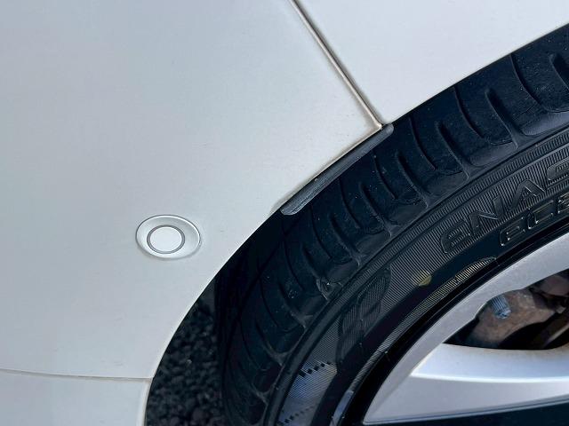 プリウス A プレミアム “ツーリングセレクション” 純正9型ナビ レーダークルコン 黒革 フルセグTV バックカメラ ビルトインETC 衝突軽減ブレーキ シートヒーター ブラインドスポットモニター クリアランスソナー レーダークルコン パワーシート(26枚目)