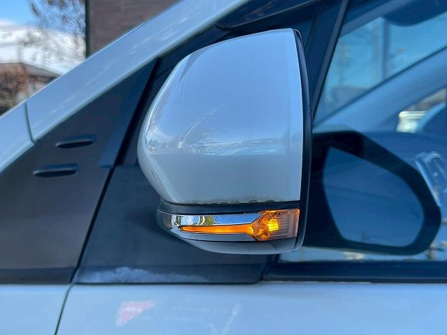 プリウス A プレミアム “ツーリングセレクション” 純正9型ナビ レーダークルコン 黒革 フルセグTV バックカメラ ビルトインETC 衝突軽減ブレーキ シートヒーター ブラインドスポットモニター クリアランスソナー レーダークルコン パワーシート(32枚目)